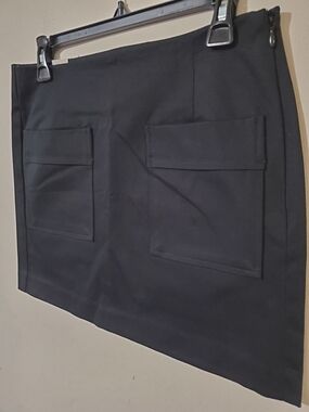 GAP Black Mini Skirt with Front Patch Pockets